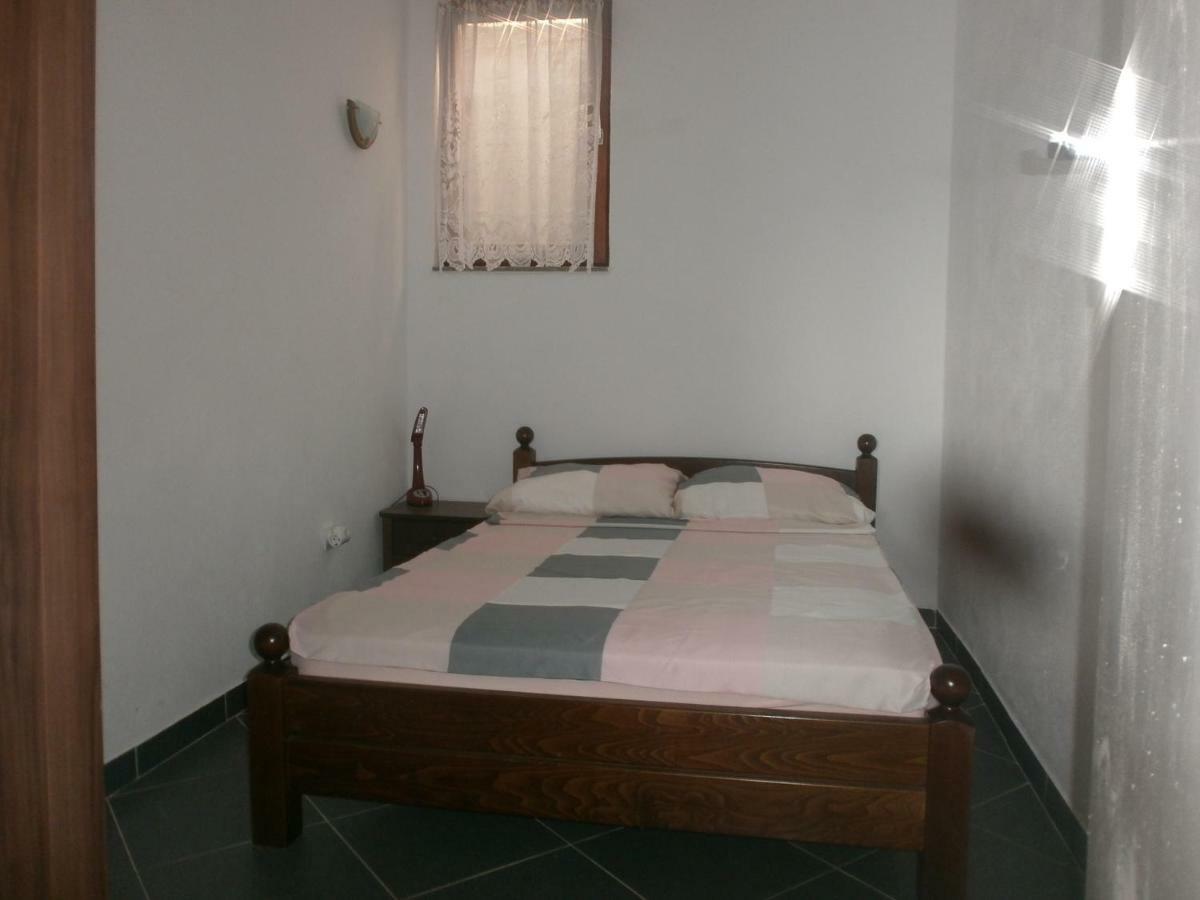 Apartmani Lastro Есенице Экстерьер фото